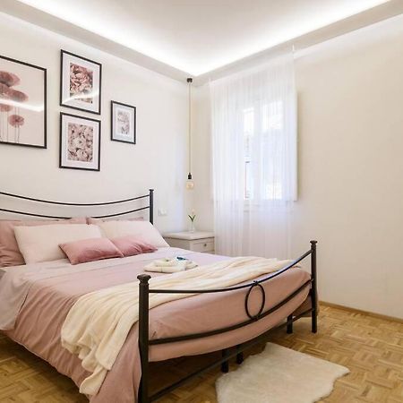 Casa Agata, Accogliente Appartamento Nel Centro Storico 哥尔顿 外观 照片